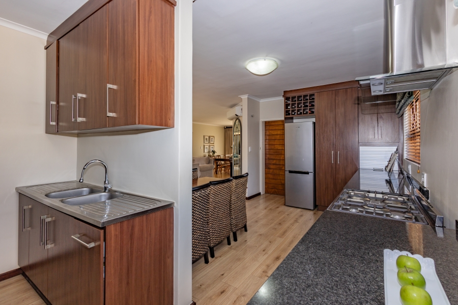 4 Bedroom Property for Sale in Sonstraal Western Cape